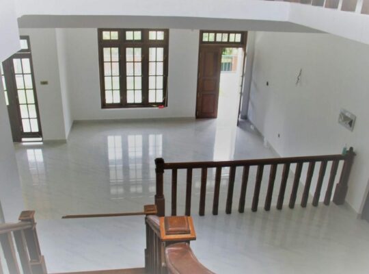 New house for sale in Eriyagama Peradeniya