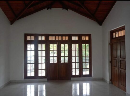 New house for sale in Eriyagama Peradeniya