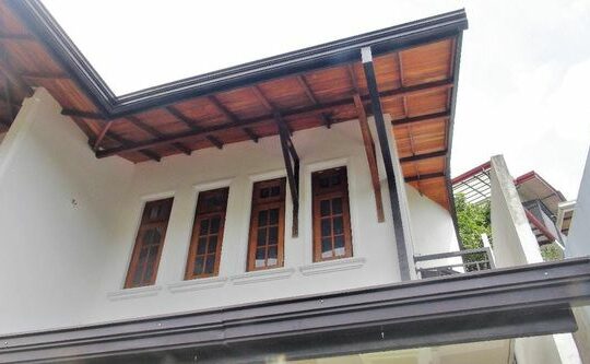 New house for sale in Eriyagama Peradeniya