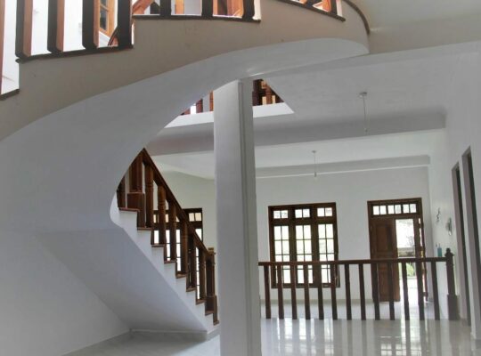 New house for sale in Eriyagama Peradeniya