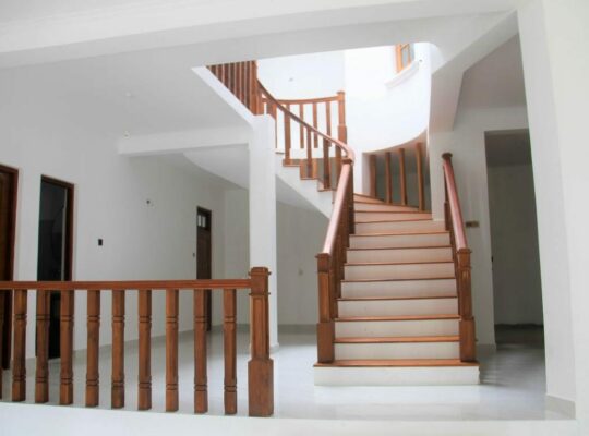New house for sale in Eriyagama Peradeniya