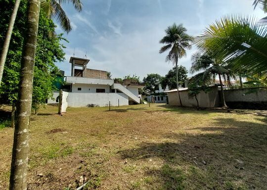 A valuable plot of land for sale in Kiribathgoda.