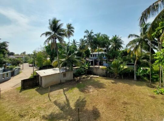 A valuable plot of land for sale in Kiribathgoda.