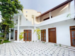 House for sale in Nugegoda
