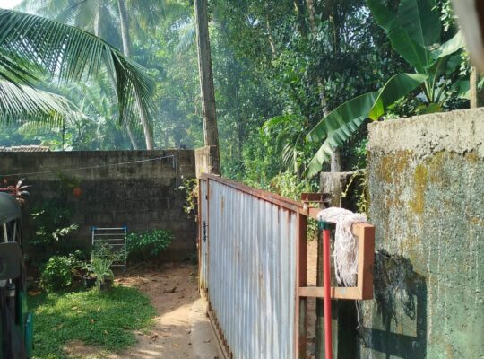 House for sale in Weliweriya