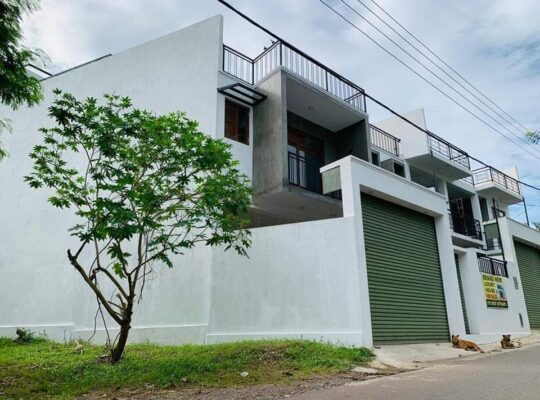 House For Sale at Thalawathugoda