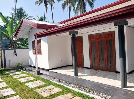 House for sale in Kalagedihena