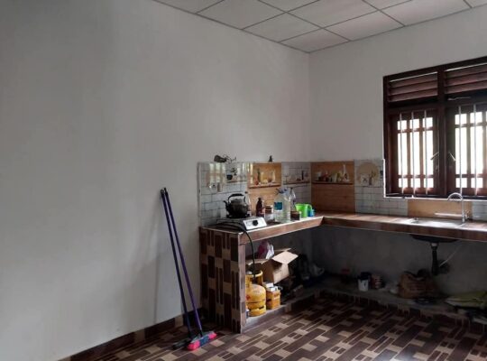 House for sale in Yakkala