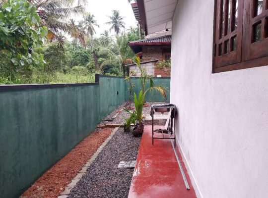 House for sale in Yakkala