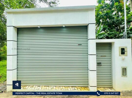 House for sale in Kaduwela