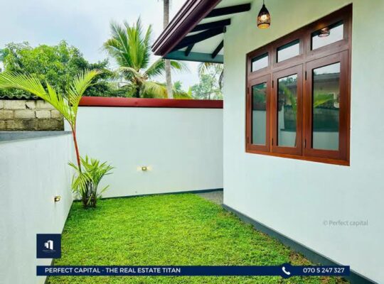 House for sale in Kaduwela