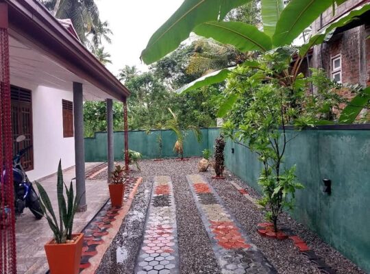 House for sale in Yakkala