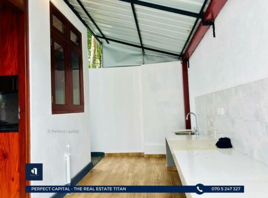 House for sale in Kaduwela