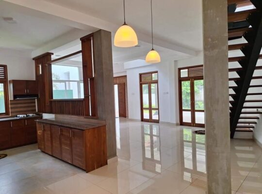 House For Sale at Thalawathugoda