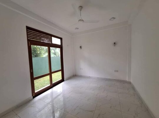 House For Sale at Thalawathugoda