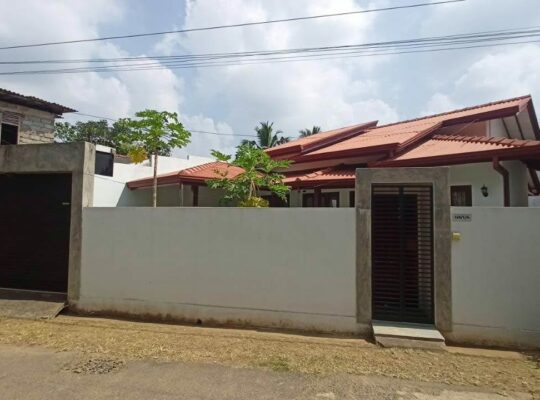 House for sale in Piliyandala
