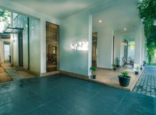Super luxury house for sale in Battaramulla