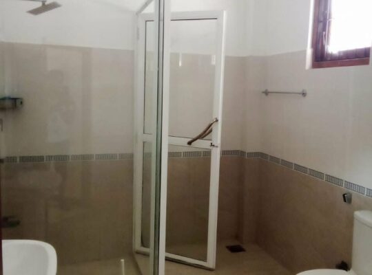 Luxury House for sale in Ja-ela