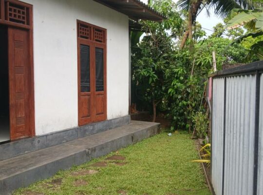 House for sale in Athurugiriya