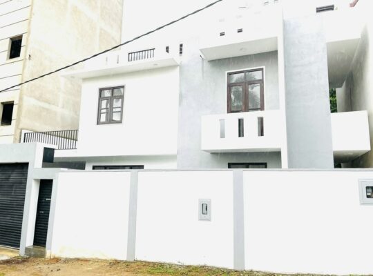House for sale in Pitipana