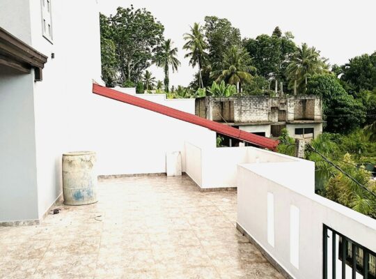 House for sale in Pitipana