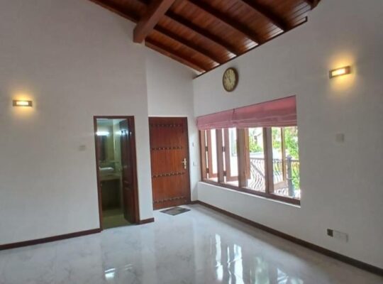House for sale in Pelawatte junction, Battaramulla