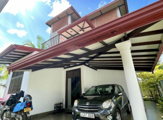 Luxury House for sale in Kathuduwa
