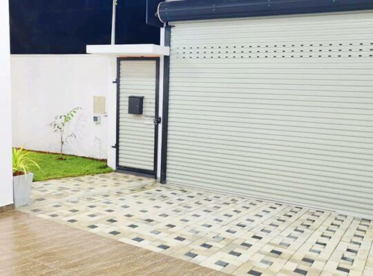 Single story house for sale Athurugiriya