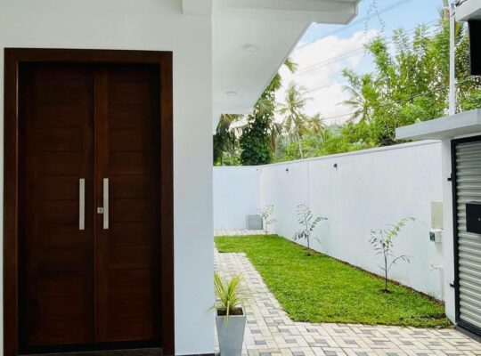 Single story house for sale Athurugiriya