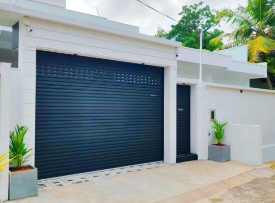 Single story house for sale Athurugiriya