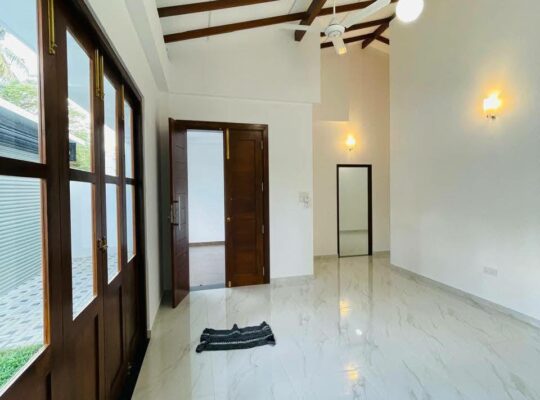 Single story house for sale Athurugiriya