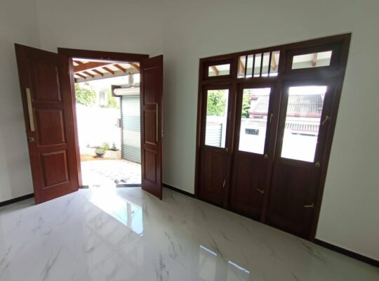 House for sale in Kesbewa