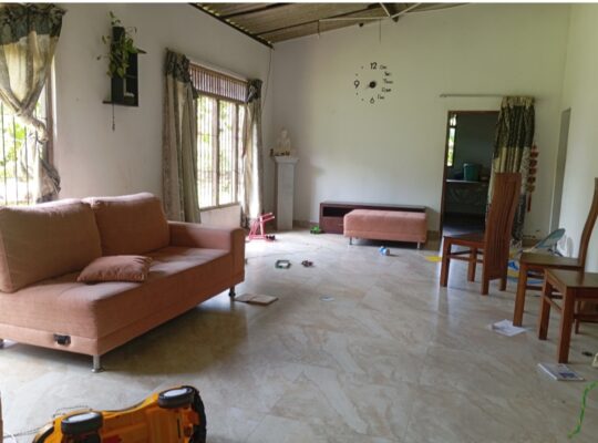 House for sale in Andiambalama